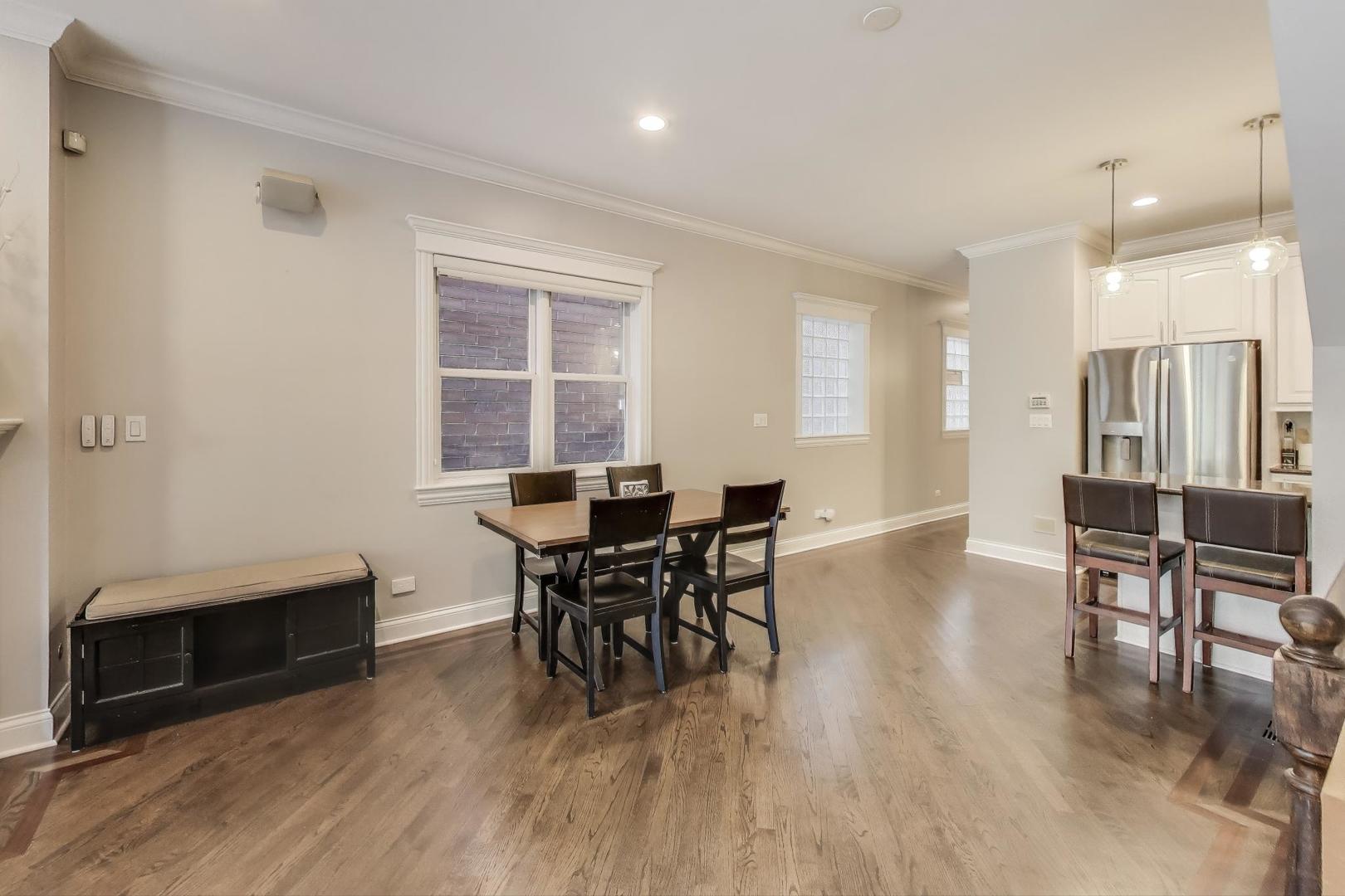 914 W Wrightwood Avenue 1