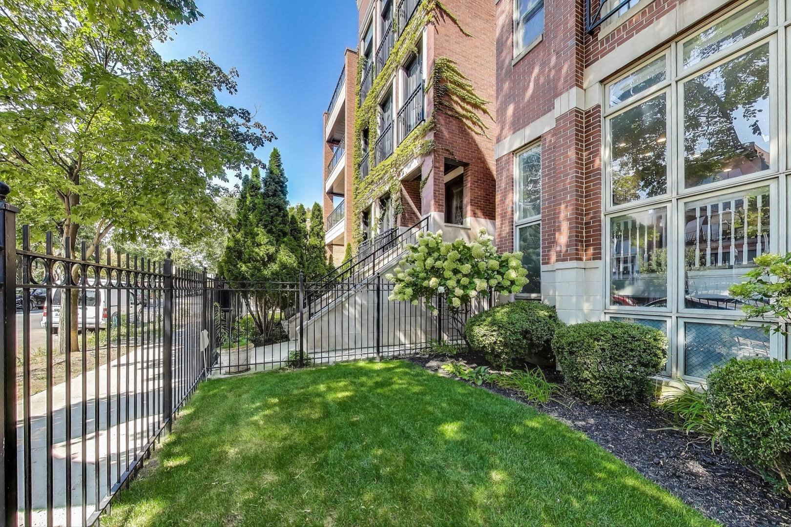 914 W Wrightwood Avenue 1