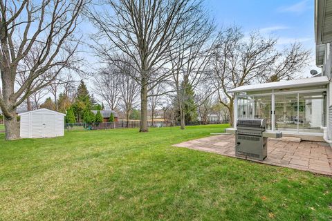 Tiny photo for 227 Lincoln Street, Schaumburg, IL 60194 (MLS # 12609729)
