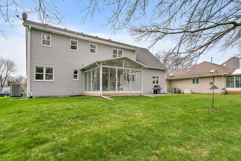 Tiny photo for 227 Lincoln Street, Schaumburg, IL 60194 (MLS # 12609729)