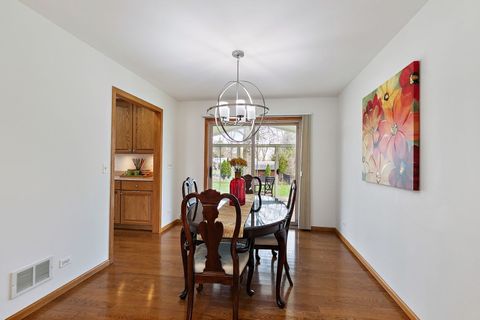 Tiny photo for 227 Lincoln Street, Schaumburg, IL 60194 (MLS # 12609729)