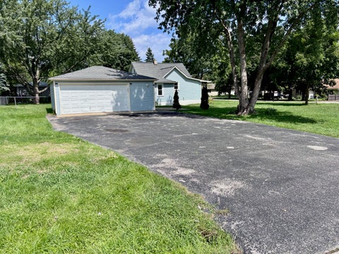 Tiny photo for 39330 N EMMAUS Avenue, Beach Park, IL 60087 (MLS # 12740762)