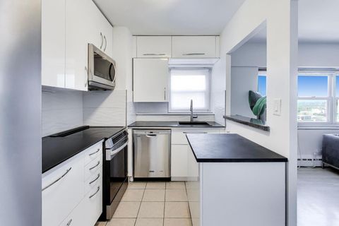Tiny photo for 4980 N Marine Drive #1433, Chicago, IL 60640 (MLS # 12623001)
