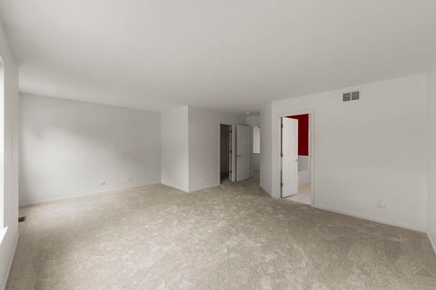 Tiny photo for 2741 Cobblestone Drive #2741, Crystal Lake, IL 60012 (MLS # 12770213)