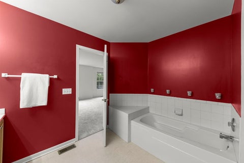 Tiny photo for 2741 Cobblestone Drive #2741, Crystal Lake, IL 60012 (MLS # 12770213)