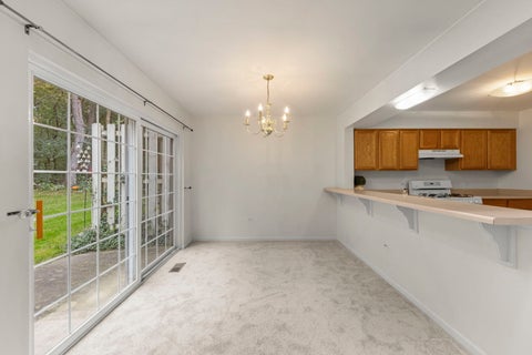 Tiny photo for 2741 Cobblestone Drive #2741, Crystal Lake, IL 60012 (MLS # 12770213)