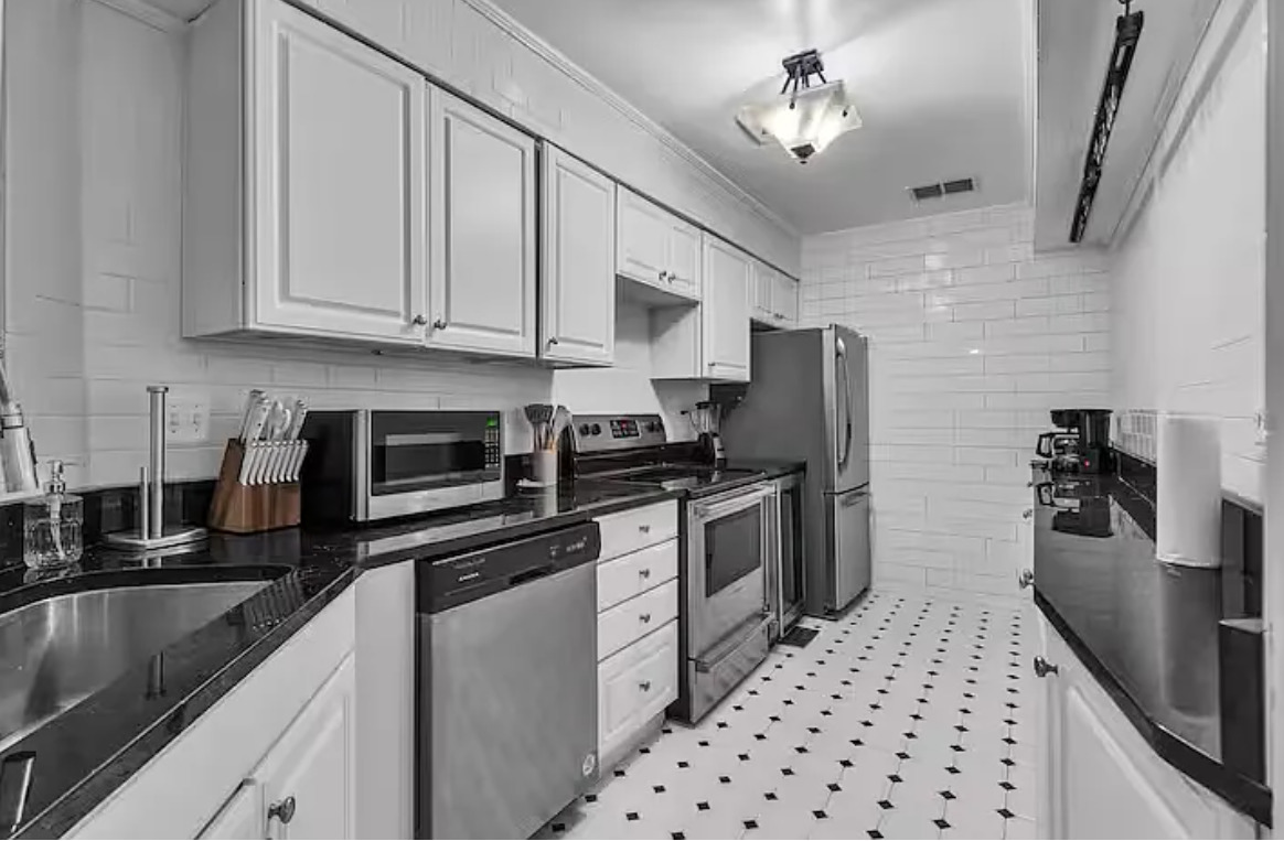 448 N Aberdeen Street 2