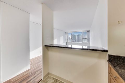 Tiny photo for 2728 N HAMPDEN Court #2007, Chicago, IL 60614 (MLS # 12439532)