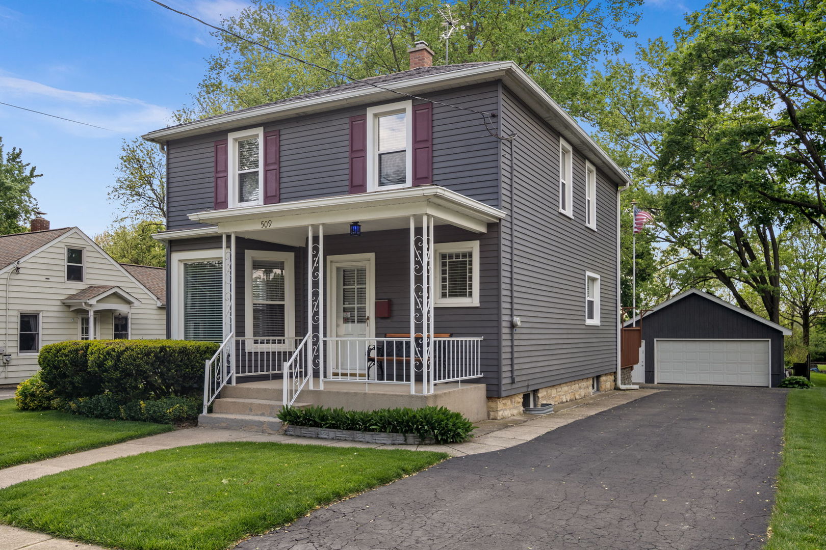 509 S Van Buren Street
