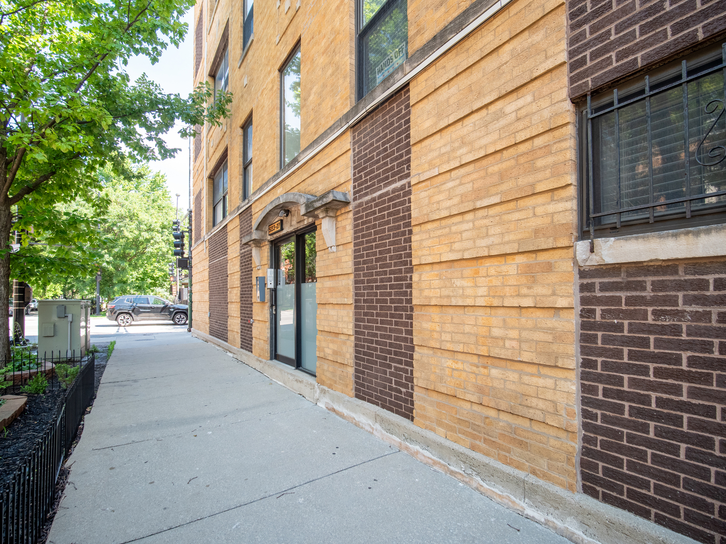 1059 W Foster Avenue 3B