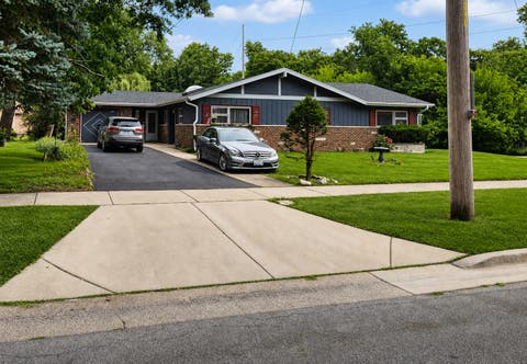 Photo of 8548 40th Street, Lyons, IL 60534 (MLS # 12722317)