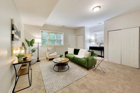 Tiny photo for 2927 N Gresham Avenue #1, Chicago, IL 60618 (MLS # 12711934)