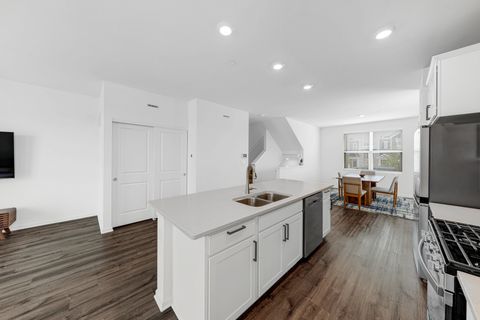 Tiny photo for 2101 Yellowstone Boulevard, Mundelein, IL 60060 (MLS # 12629441)