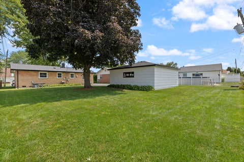 Tiny photo for 13108 Fairway Drive, Crestwood, IL 60418 (MLS # 12717566)