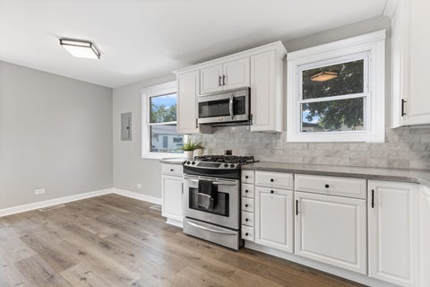 Tiny photo for 13108 Fairway Drive, Crestwood, IL 60418 (MLS # 12717566)