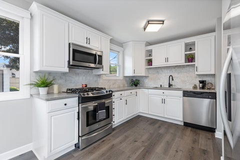 Tiny photo for 13108 Fairway Drive, Crestwood, IL 60418 (MLS # 12717566)