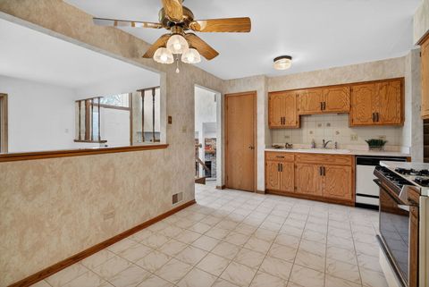 Tiny photo for 10536 Illinois Court, Orland Park, IL 60467 (MLS # 12603470)