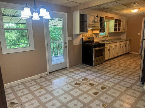 Tiny photo for 800 Shady Acres Lane, Quincy, IL 62305 (MLS # 12709674)
