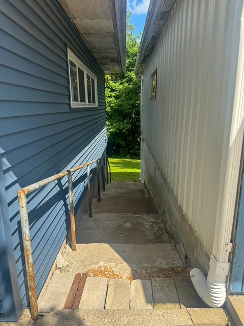 Tiny photo for 800 Shady Acres Lane, Quincy, IL 62305 (MLS # 12709674)