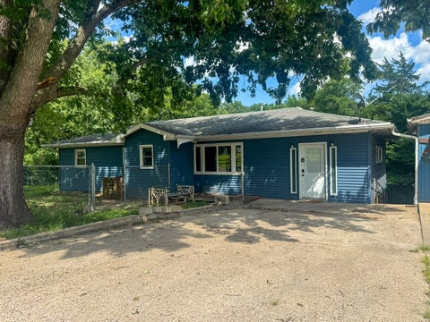 Tiny photo for 800 Shady Acres Lane, Quincy, IL 62305 (MLS # 12709674)