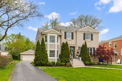 Tiny photo for 260 Chesterfield Avenue, Glen Ellyn, IL 60137 (MLS # 12631627)