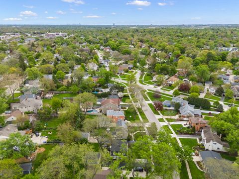Tiny photo for 260 Chesterfield Avenue, Glen Ellyn, IL 60137 (MLS # 12631627)