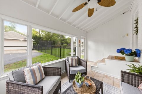 Tiny photo for 260 Chesterfield Avenue, Glen Ellyn, IL 60137 (MLS # 12631627)