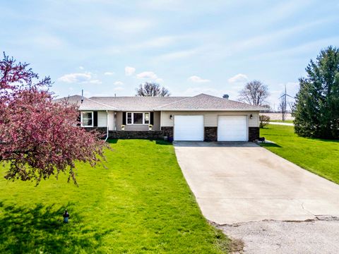 Tiny photo for 13015 E 2200 N Road, Hudson, IL 61748 (MLS # 12614674)
