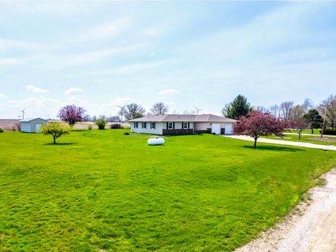 Tiny photo for 13015 E 2200 N Road, Hudson, IL 61748 (MLS # 12614674)