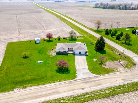 Tiny photo for 13015 E 2200 N Road, Hudson, IL 61748 (MLS # 12614674)