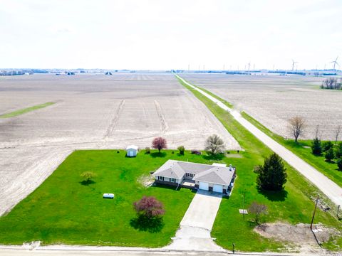 Tiny photo for 13015 E 2200 N Road, Hudson, IL 61748 (MLS # 12614674)