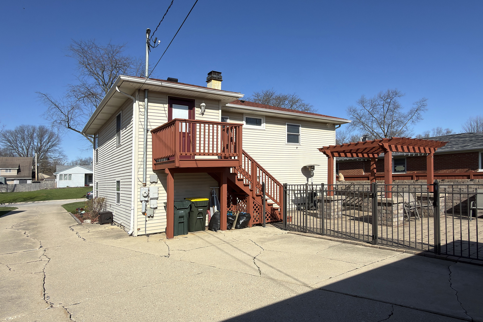 2808 Dove Street