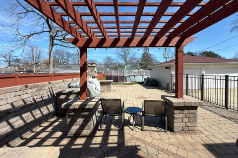 Tiny photo for 2808 dove Street, Rolling Meadows, IL 60008 (MLS # 12615810)