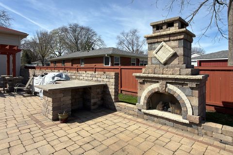 Tiny photo for 2808 dove Street, Rolling Meadows, IL 60008 (MLS # 12615810)