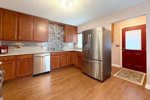 Tiny photo for 2808 dove Street, Rolling Meadows, IL 60008 (MLS # 12615810)