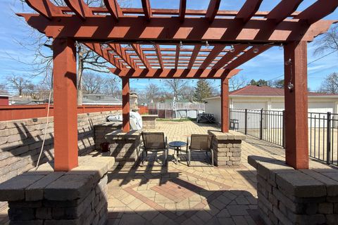 Tiny photo for 2808 dove Street, Rolling Meadows, IL 60008 (MLS # 12615810)