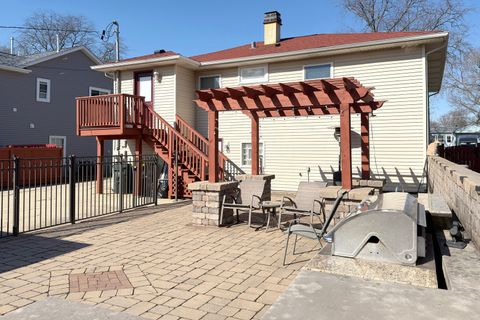 Tiny photo for 2808 dove Street, Rolling Meadows, IL 60008 (MLS # 12615810)