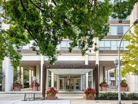 Tiny photo for 70 W Burton Place #301F, Chicago, IL 60610 (MLS # 12590367)