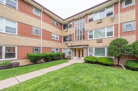 Photo of 4326 N Keystone Avenue #2C, Chicago, IL 60641 (MLS # 12693928)