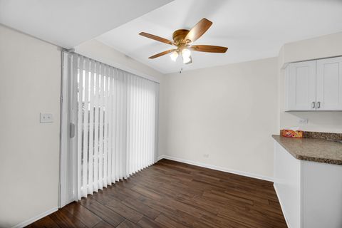 Tiny photo for 613 Shaw Court, Schaumburg, IL 60194 (MLS # 12592538)