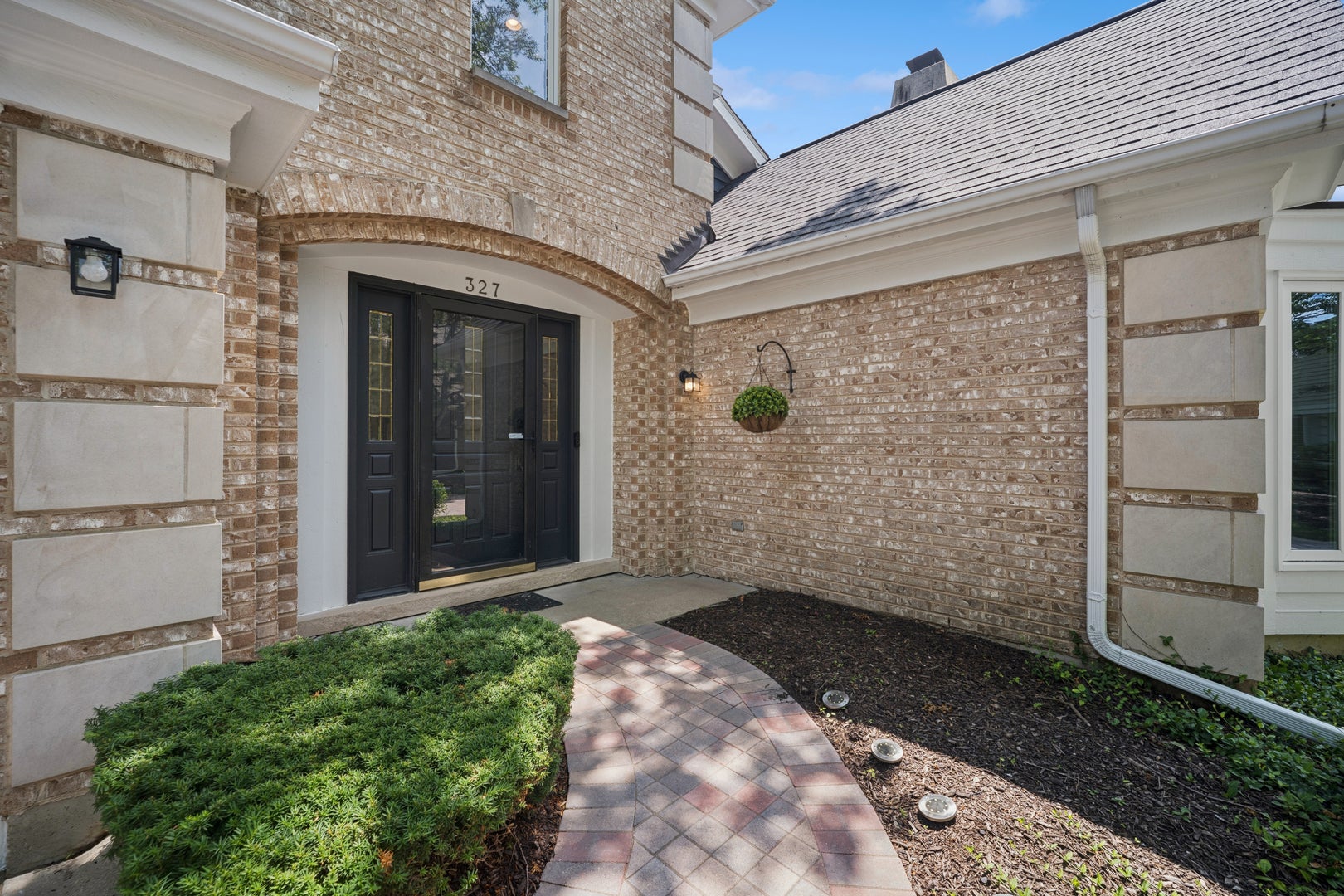 327 Rivershire Court