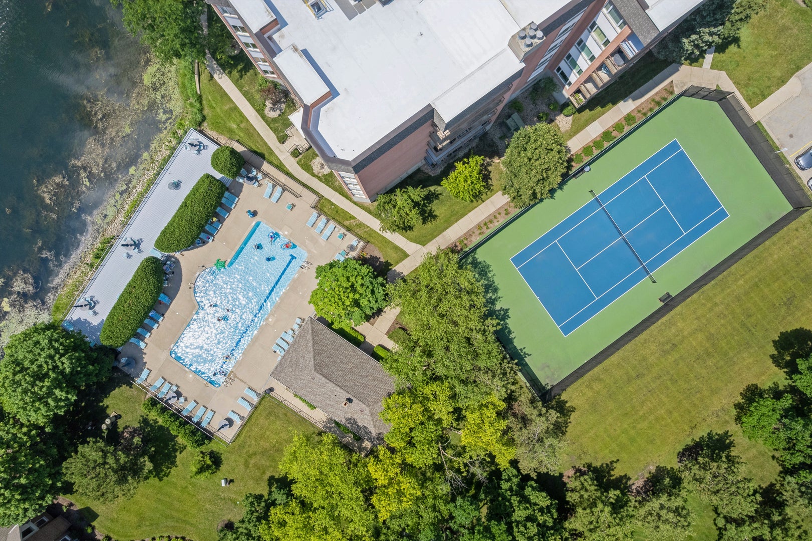 327 Rivershire Court