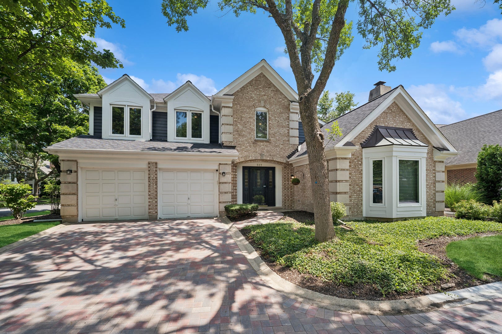 327 Rivershire Court