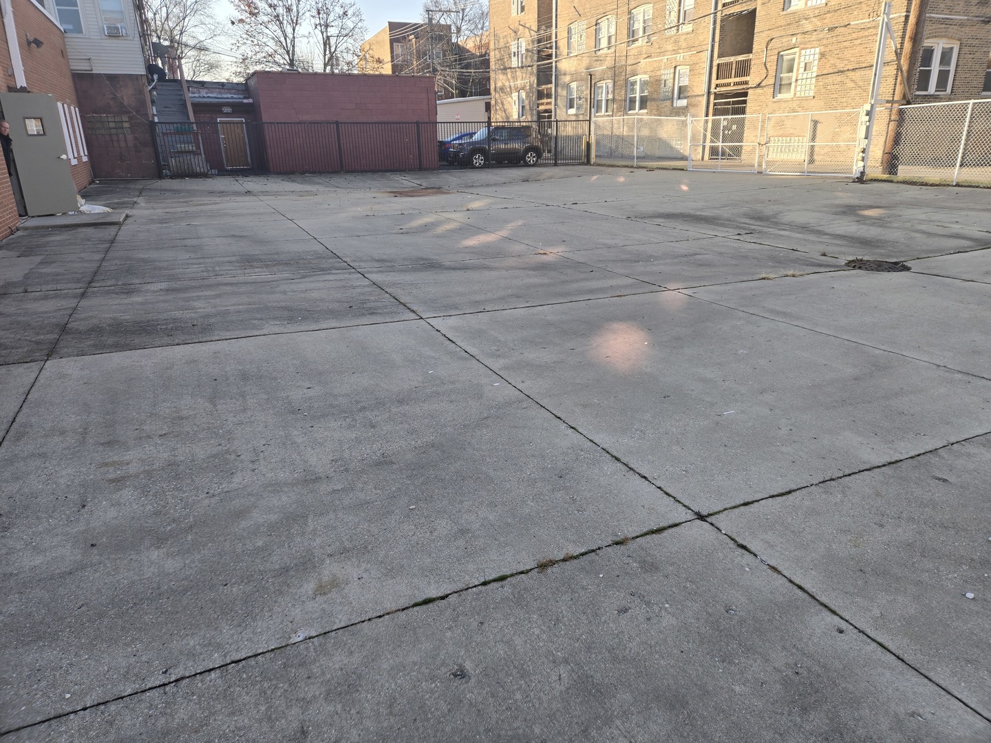4242 N Cicero Avenue