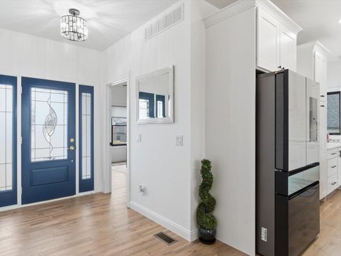 Tiny photo for 6817 Timber Court, Bettendorf, IA 52722 (MLS # 100000570)