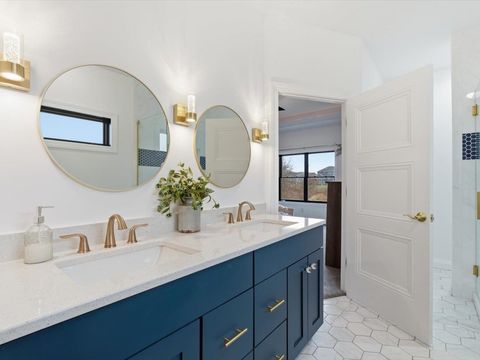 Tiny photo for 6817 Timber Court, Bettendorf, IA 52722 (MLS # 100000570)