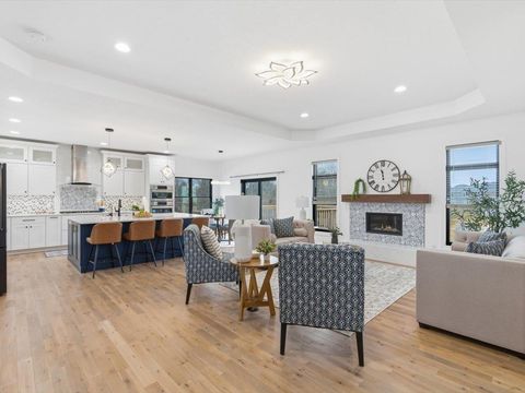 Tiny photo for 6817 Timber Court, Bettendorf, IA 52722 (MLS # 100000570)