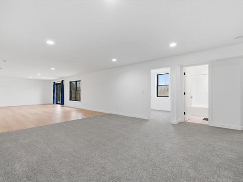 Tiny photo for 6817 Timber Court, Bettendorf, IA 52722 (MLS # 100000570)