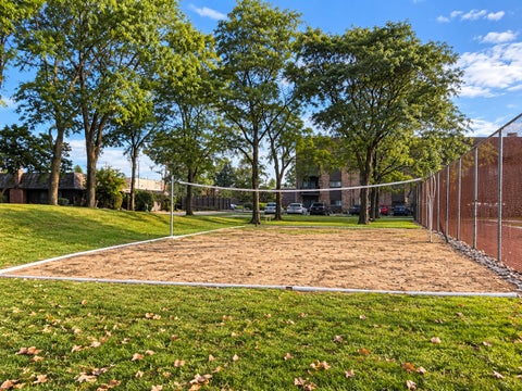 Tiny photo for 8970 N Parkside Avenue #113, Des Plaines, IL 60016 (MLS # 12774029)