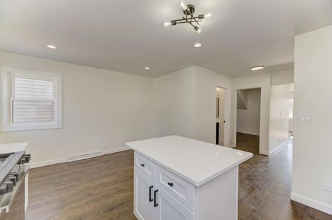 Tiny photo for 6218 W Foster Avenue, Chicago, IL 60630 (MLS # 12649343)